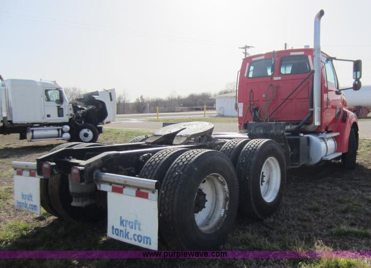 image for item A5601 2000 Sterling A9500 semi