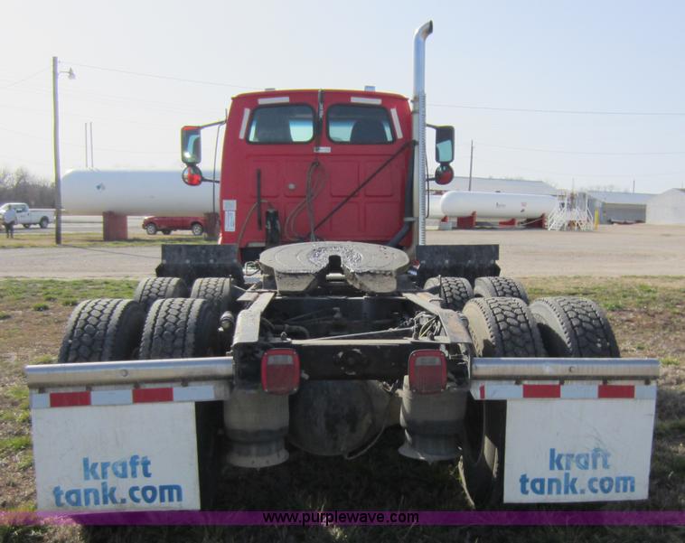 image for item A5601 2000 Sterling A9500 semi