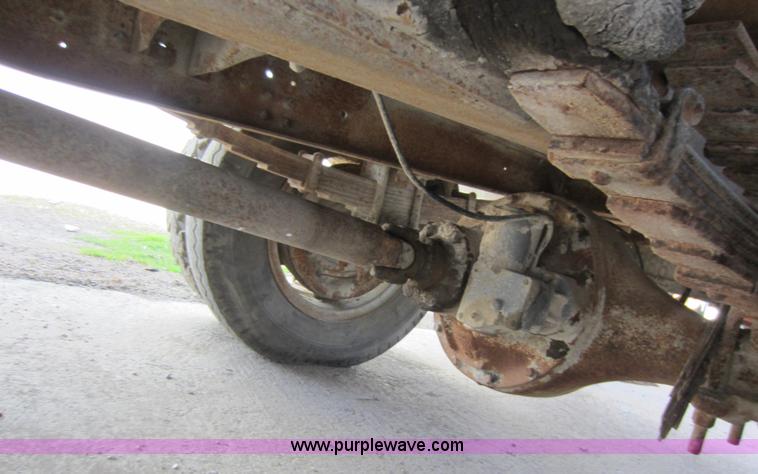 image for item A5604 1965 International Loadstar 1600 truck