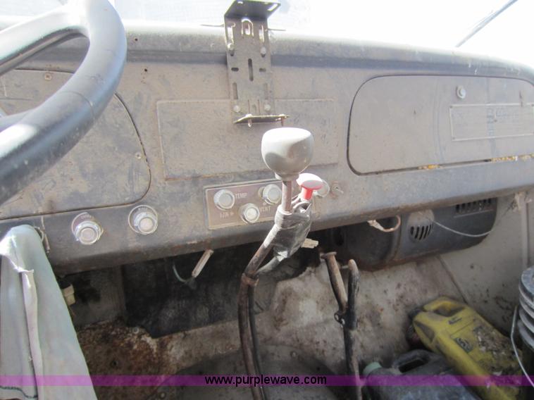 image for item A5604 1965 International Loadstar 1600 truck