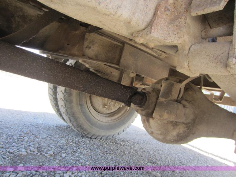 image for item A5605 1968 Ford F600 grain truck