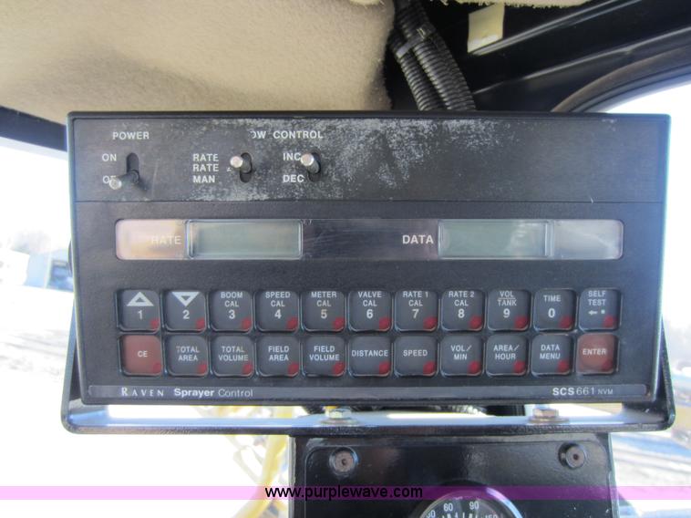 image for item A5606 2004 Ag-Chem RoGator 1064 sprayer