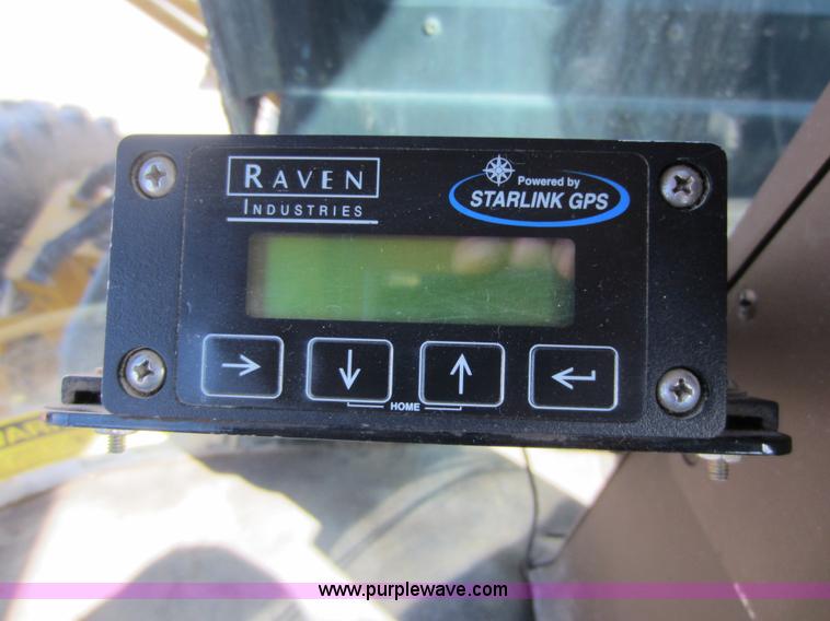 image for item A5606 2004 Ag-Chem RoGator 1064 sprayer