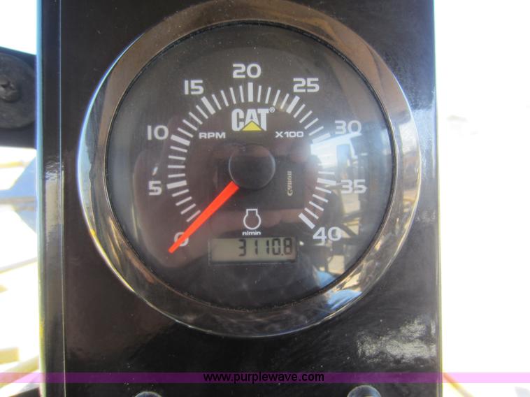 image for item A5606 2004 Ag-Chem RoGator 1064 sprayer