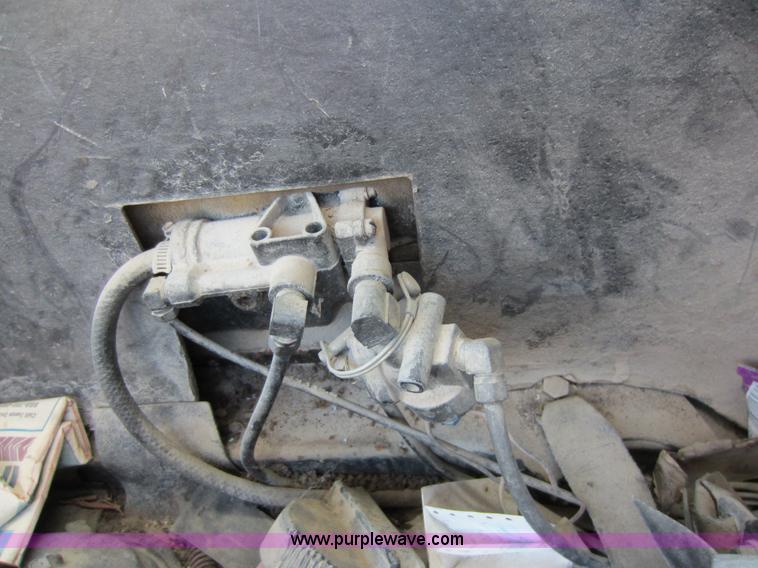 image for item A5607 1980 International F2275 flat bed truck