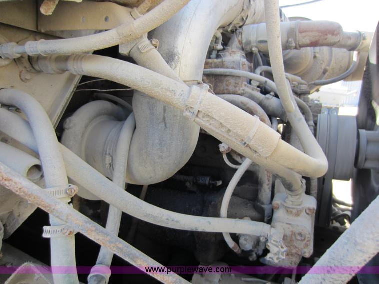 image for item A5607 1980 International F2275 flat bed truck