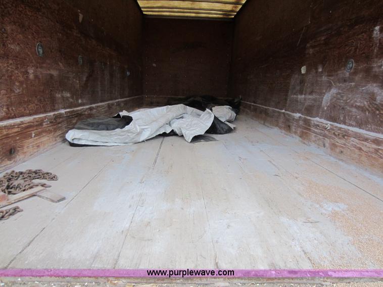 image for item A5609 1994 GMC TopKick box truck