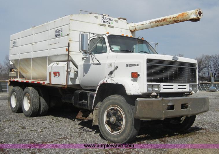 image for item A5613 1989 Chevrolet Kodiak feed truck