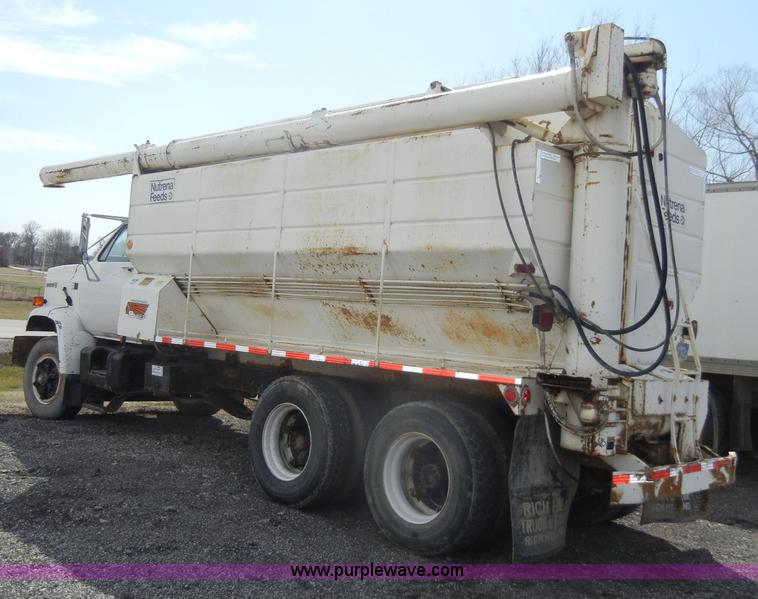 image for item A5613 1989 Chevrolet Kodiak feed truck