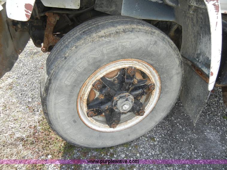 image for item A5613 1989 Chevrolet Kodiak feed truck