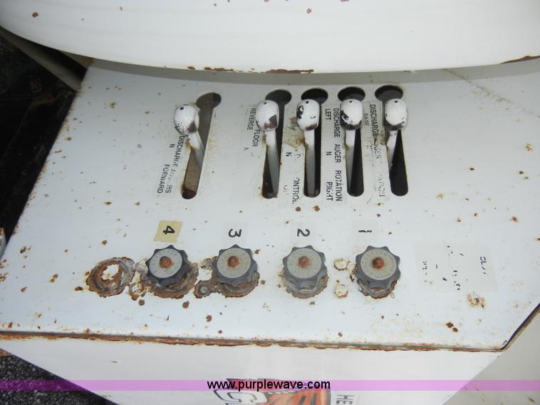 image for item A5613 1989 Chevrolet Kodiak feed truck