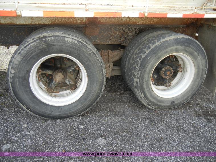 image for item A5613 1989 Chevrolet Kodiak feed truck