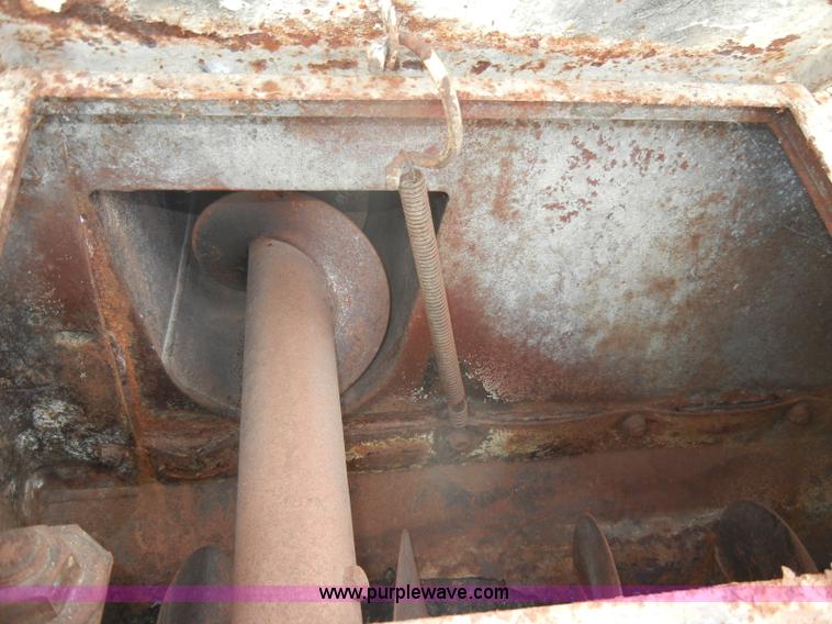 image for item A5613 1989 Chevrolet Kodiak feed truck