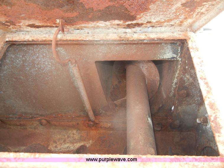 image for item A5613 1989 Chevrolet Kodiak feed truck