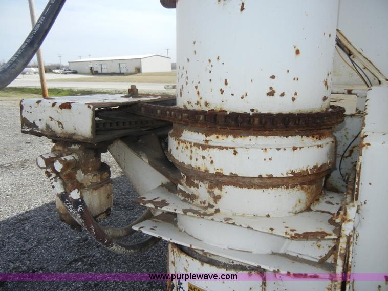 image for item A5613 1989 Chevrolet Kodiak feed truck