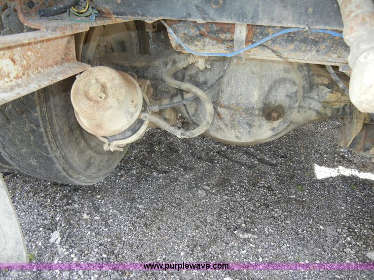 image for item A5613 1989 Chevrolet Kodiak feed truck