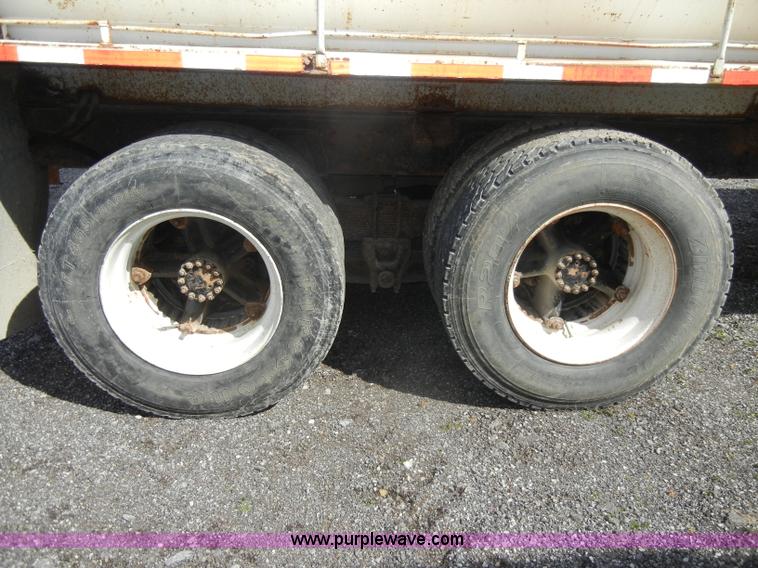 image for item A5613 1989 Chevrolet Kodiak feed truck