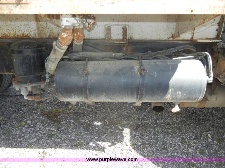 image for item A5613 1989 Chevrolet Kodiak feed truck