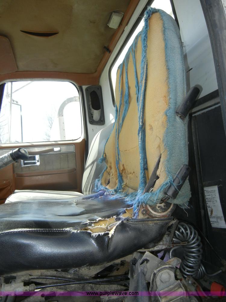 image for item A5613 1989 Chevrolet Kodiak feed truck