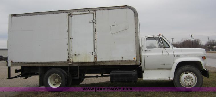 image for item A5615 1983 GMC TopKick C60 box truck