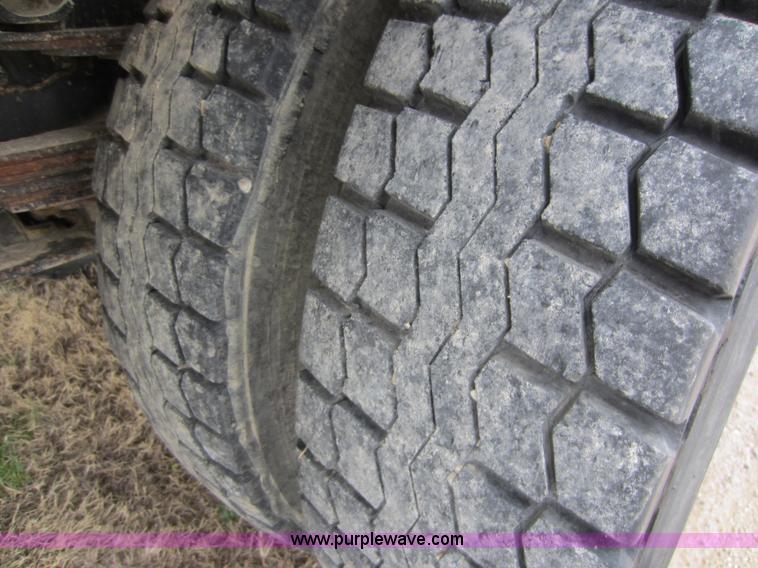 image for item A5615 1983 GMC TopKick C60 box truck