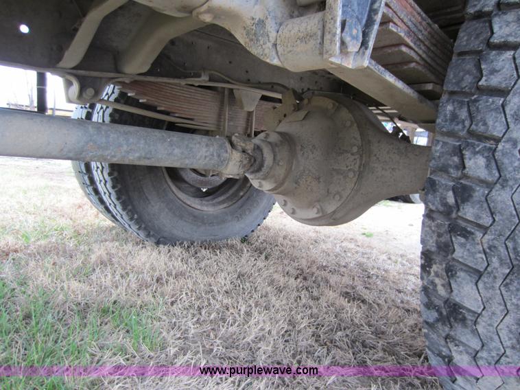 image for item A5615 1983 GMC TopKick C60 box truck