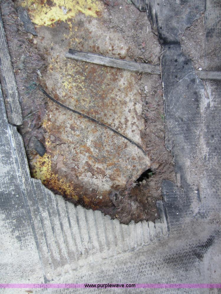 image for item A5615 1983 GMC TopKick C60 box truck