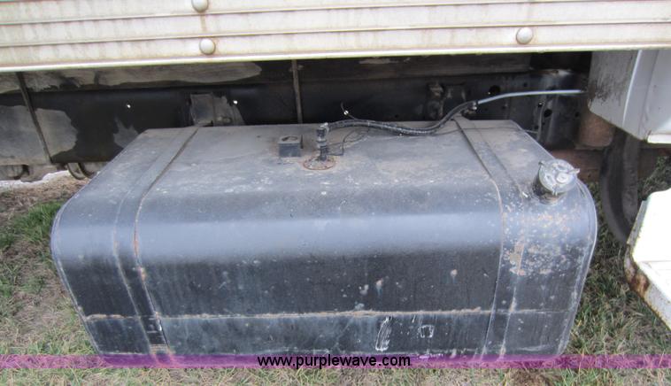 image for item A5615 1983 GMC TopKick C60 box truck