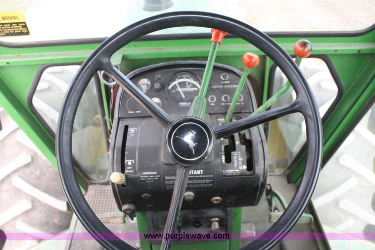 image for item A6845 1974 John Deere 7520 articulating 4WD tractor