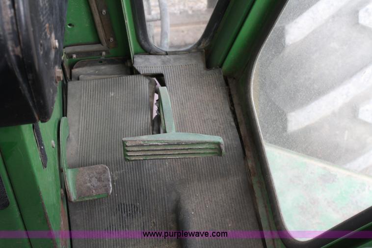 image for item A6845 1974 John Deere 7520 articulating 4WD tractor