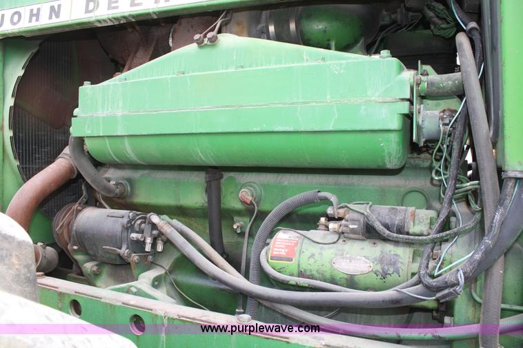 image for item A6845 1974 John Deere 7520 articulating 4WD tractor