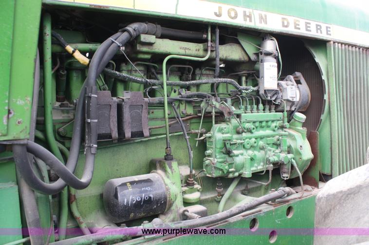 image for item A6845 1974 John Deere 7520 articulating 4WD tractor
