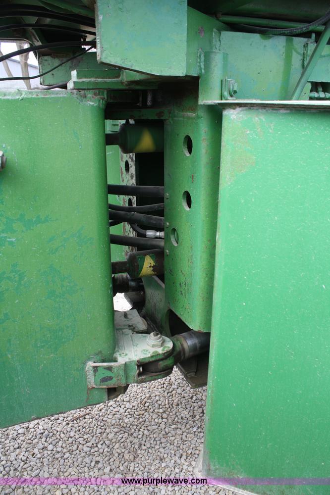 image for item A6845 1974 John Deere 7520 articulating 4WD tractor