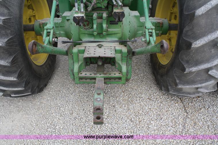 image for item A6845 1974 John Deere 7520 articulating 4WD tractor