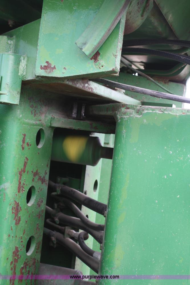 image for item A6845 1974 John Deere 7520 articulating 4WD tractor