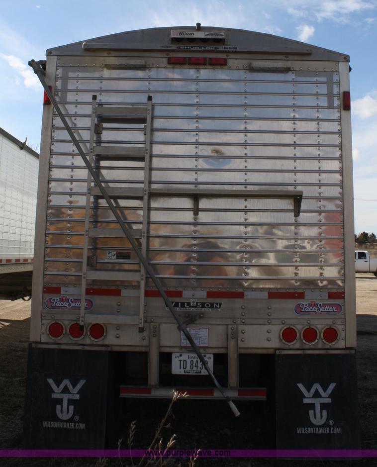 image for item A6930 2007 Wilson Pacesetter DWH550 43' grain trailer