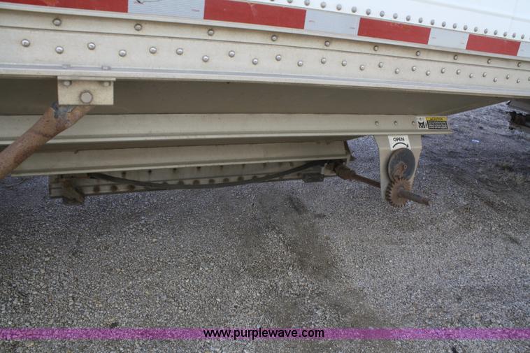 image for item A6930 2007 Wilson Pacesetter DWH550 43' grain trailer