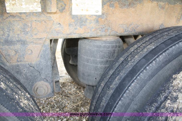 image for item A6930 2007 Wilson Pacesetter DWH550 43' grain trailer