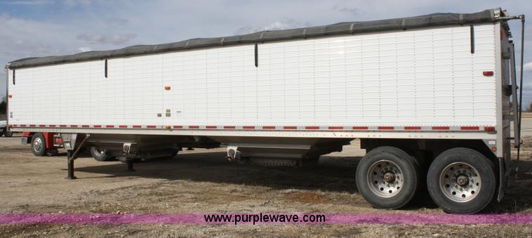 image for item A6931 2007 Wilson Pacesetter DWH550 43' grain trailer