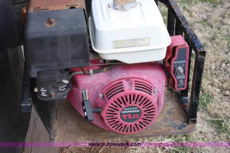 image for item A7351 1992 International tandem axle liquid tender truck