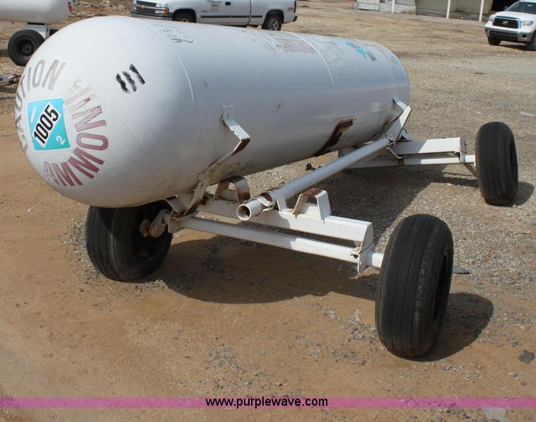 image for item A7354 1000 gallon anhydrous ammonia tank