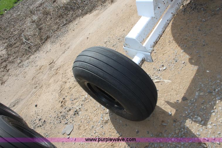 image for item A7354 1000 gallon anhydrous ammonia tank