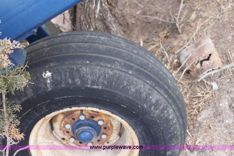 image for item A7358 Anhydrous ammonia tank tricycle frame running gear