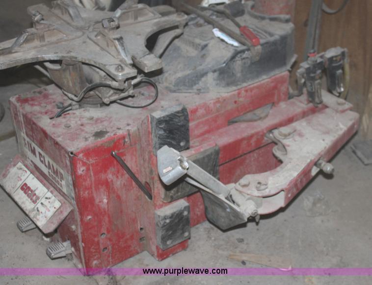 image for item A7364 Coats 5060A rim clamp tire machine