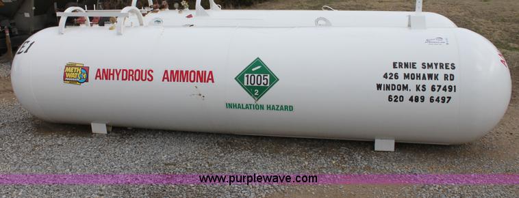 image for item A7373 1000 gallon anhydrous ammonia tank