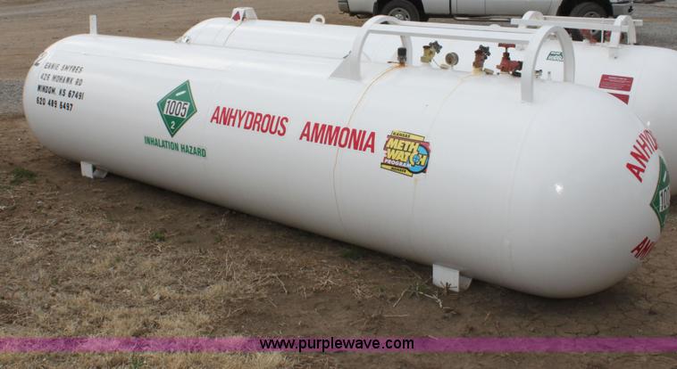 image for item A7374 1000 gallon anhydrous ammonia tank
