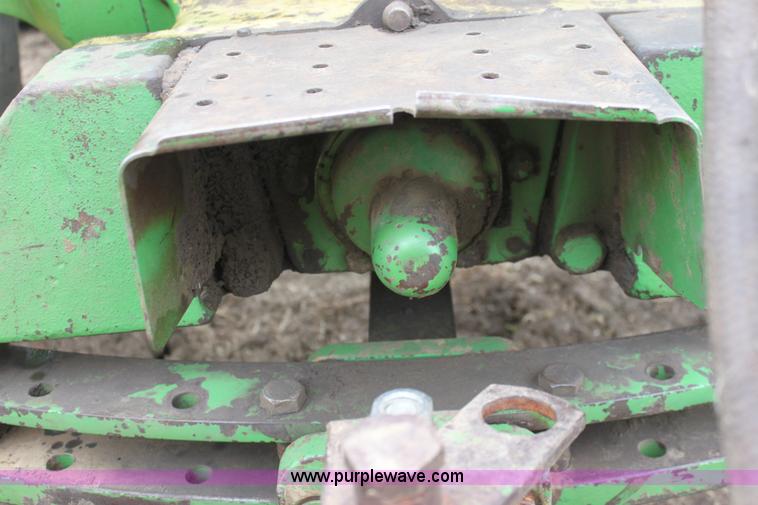 image for item A7376 1974 John Deere 7520 4WD tractor