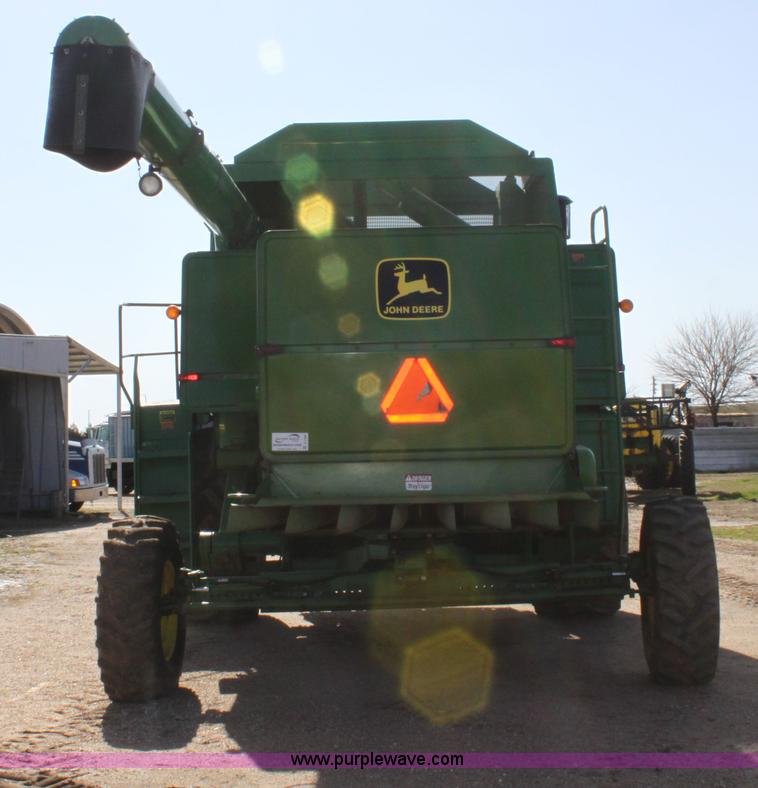 image for item A7394 1985 John Deere 8820 Titan II combine