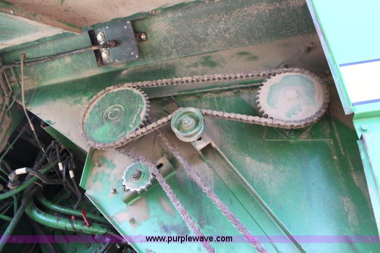 image for item A7394 1985 John Deere 8820 Titan II combine