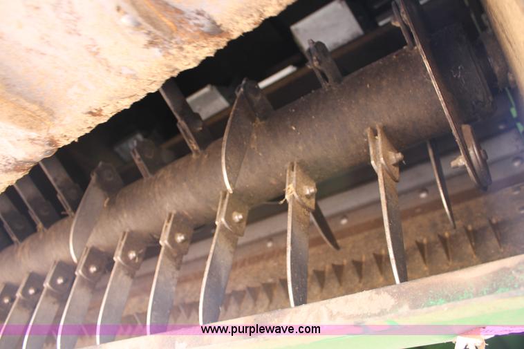 image for item A7394 1985 John Deere 8820 Titan II combine